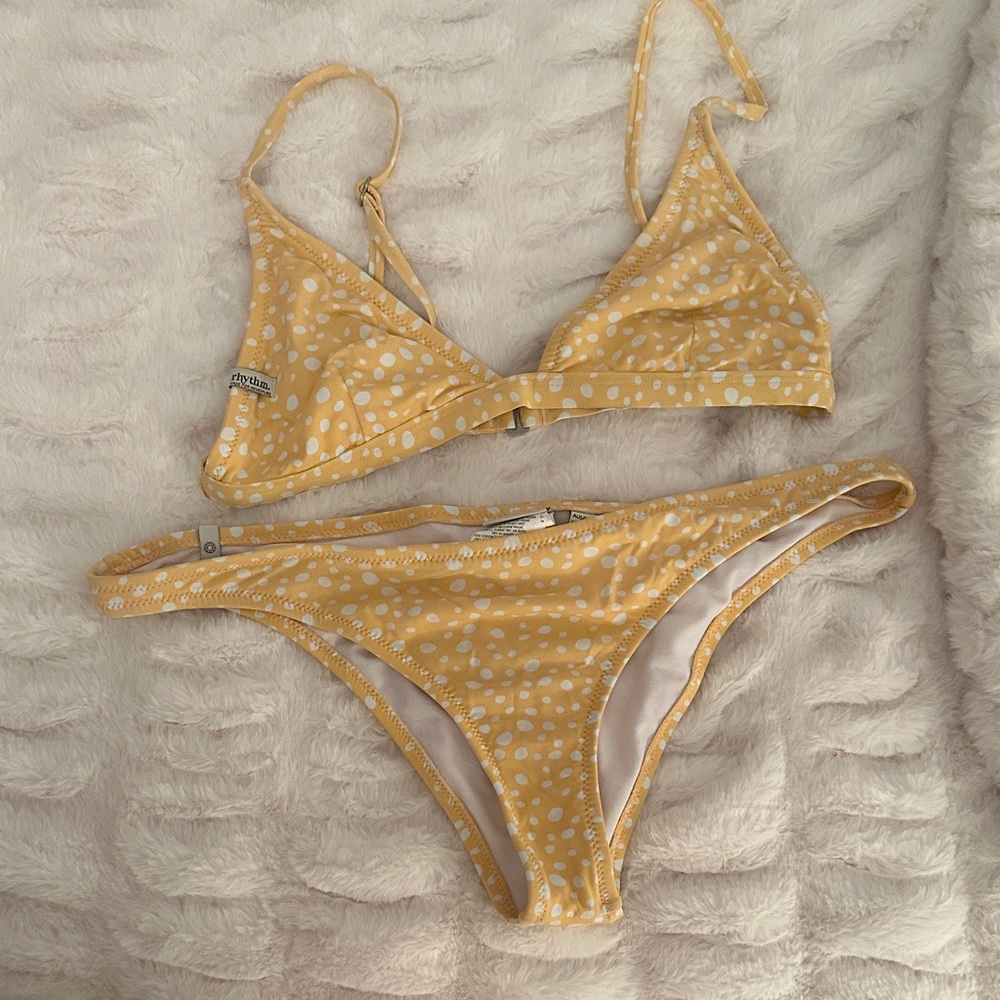 Rythm Peach Bikini - Picture 1 of 3